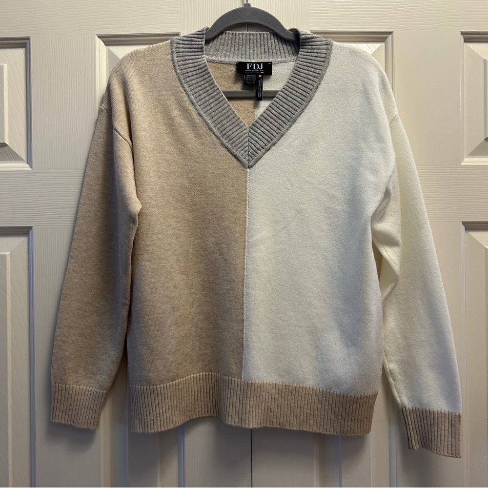 FDJ‎ Canada Colorblock V Neck Sweater